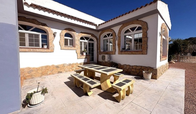 Brukt - Villa - Monóvar/Monóver - Costa Blanca