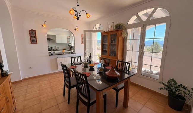 Brukt - Villa - Monóvar/Monóver - Costa Blanca