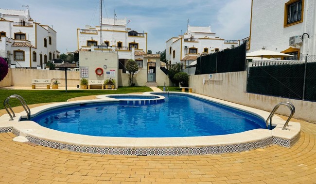 Begagnad - Radhus - Orihuela - Entre Naranjos Vistabella