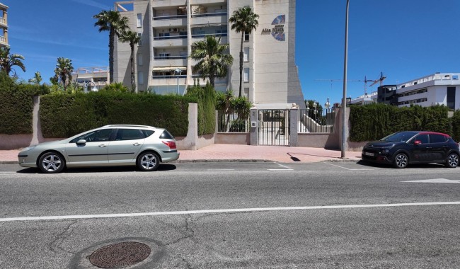 Resale - Apartment - Torrevieja - Torreblanca
