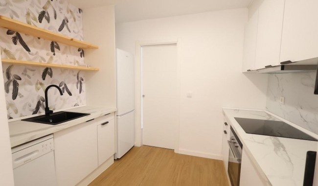 Resale - Apartment - Orihuela Costa - La Zenia