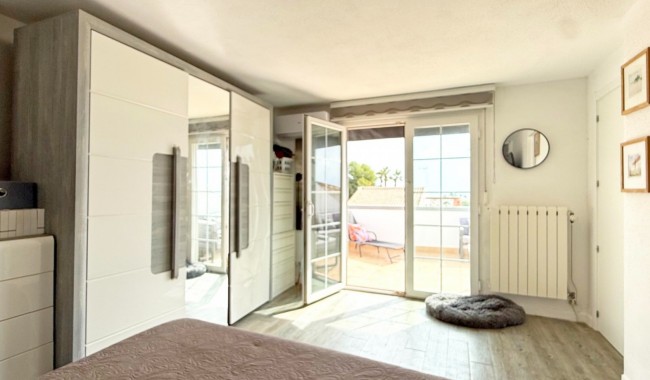 Begagnad - Villa - Orihuela Costa - Villamartín