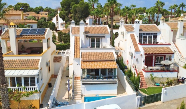 Begagnad - Villa - Orihuela Costa - Villamartín