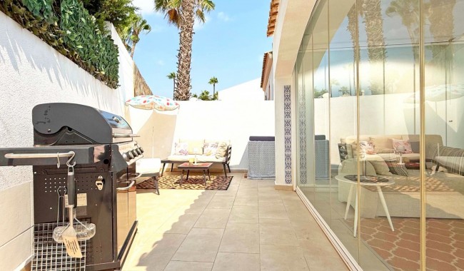 Begagnad - Villa - Orihuela Costa - Villamartín