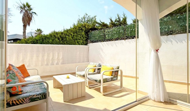 Begagnad - Villa - Orihuela Costa - Villamartín