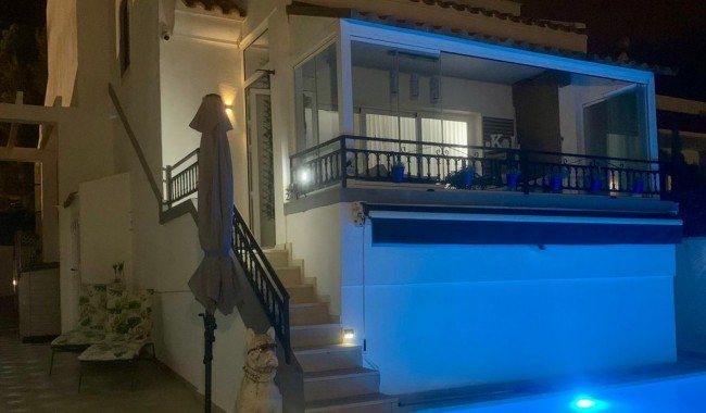 Begagnad - Villa - Orihuela Costa - Villamartín