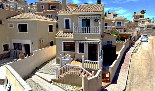 Villa - Brukt - Blue Lagoon - Costa Blanca