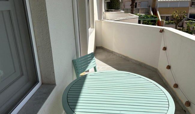 Sprzedaż - Apartament - Cabo Roig