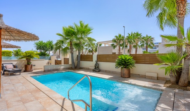Begagnad - Villa - Benijófar