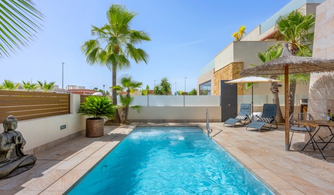 Begagnad - Villa - Benijófar