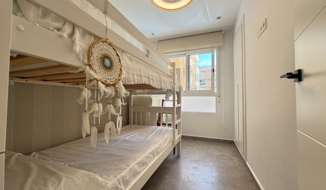Sprzedaż - Apartament - Guardamar - Beach Guardamar