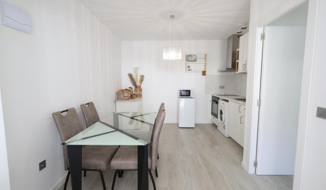 Sprzedaż - Bungalow - Torrevieja - Los Balcones