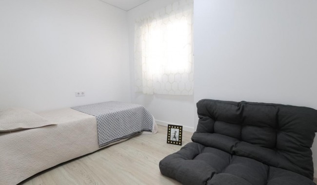 Begagnad - Lägenhet - Torrevieja - Acequion