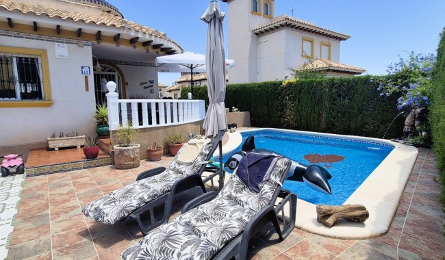 Brukt - Villa - Villamartín - Costa Blanca