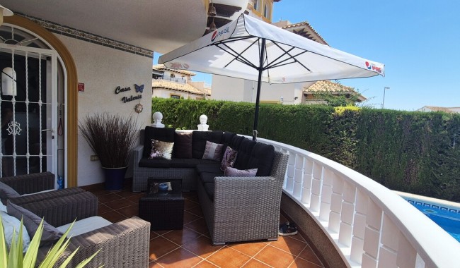 Brukt - Villa - Villamartín - Costa Blanca