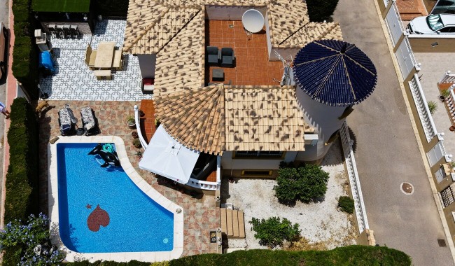 Brukt - Villa - Villamartín - Costa Blanca