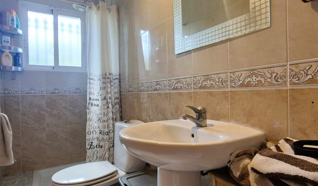 Brukt - Villa - Villamartín - Costa Blanca