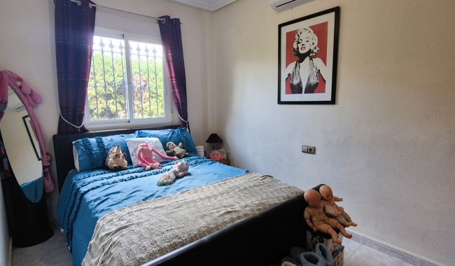 Brukt - Villa - Villamartín - Costa Blanca