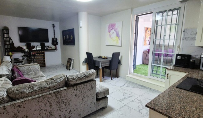 Brukt - Villa - Villamartín - Costa Blanca