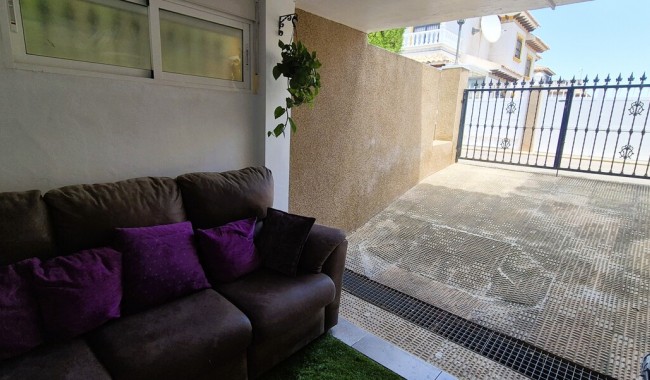 Brukt - Villa - Villamartín - Costa Blanca