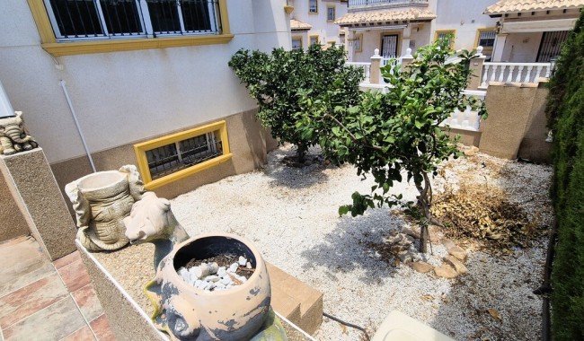 Brukt - Villa - Villamartín - Costa Blanca