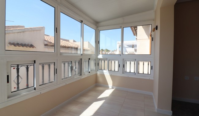 Sprzedaż - Apartament - Orihuela costa - Punta Prima