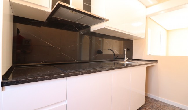 Sprzedaż - Apartament - Orihuela costa - Punta Prima