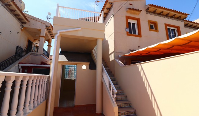 Sprzedaż - Apartament - Orihuela costa - Punta Prima