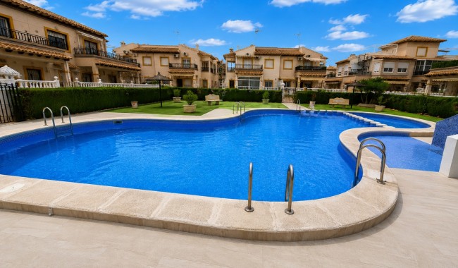 Sprzedaż - Apartament - Orihuela costa - Punta Prima