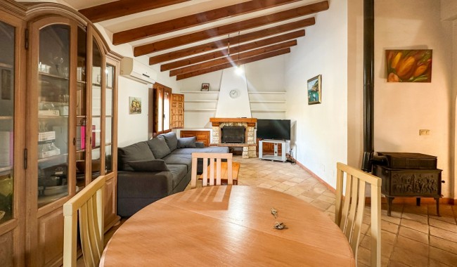Resale - Villa - Cabo Roig