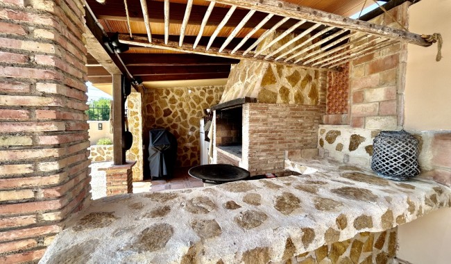 Brukt - Villa - Orihuela Costa - La Zenia