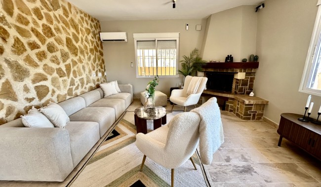 Brukt - Villa - Orihuela Costa - La Zenia