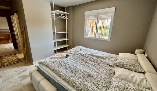 Brukt - Villa - Orihuela Costa - La Zenia