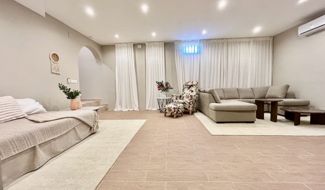 Brukt - Villa - Orihuela Costa - La Zenia