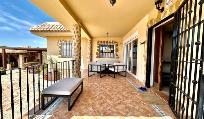 Brukt - Villa - Orihuela Costa - La Zenia