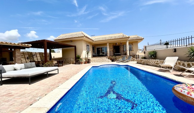 Brukt - Villa - Orihuela Costa - La Zenia
