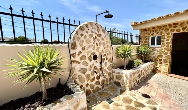 Brukt - Villa - Orihuela Costa - La Zenia