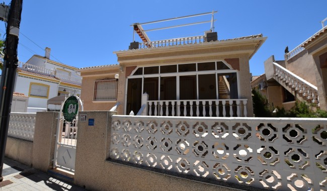 Resale - Villa - Algorfa - Montemar