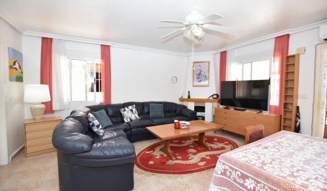 Resale - Villa - Algorfa - Montemar