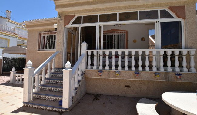 Resale - Villa - Algorfa - Montemar