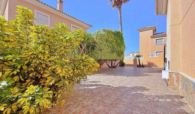 Begagnad - Villa - Orihuela - Orihuela costa