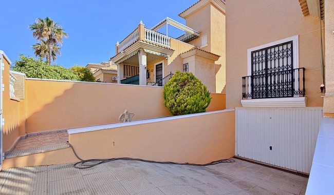 Begagnad - Villa - Orihuela - Orihuela costa