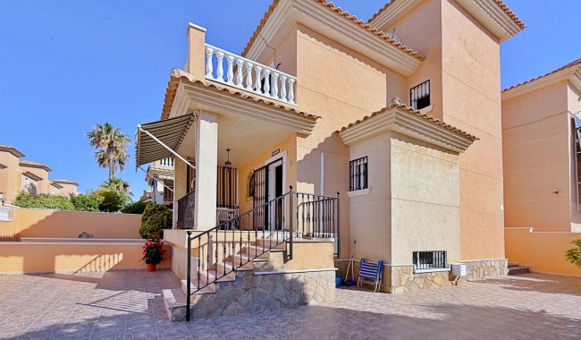 Begagnad - Villa - Orihuela - Orihuela costa
