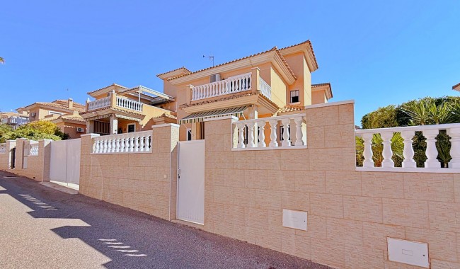 Begagnad - Villa - Orihuela - Orihuela costa
