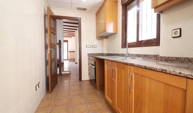 Resale - Semi-detached - Algorfa - La Finca Golf Resort