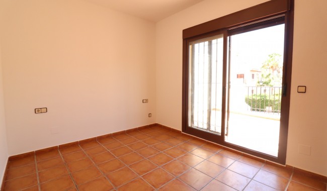 Resale - Semi-detached - Algorfa - La Finca Golf Resort