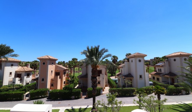 Resale - Semi-detached - Algorfa - La Finca Golf Resort