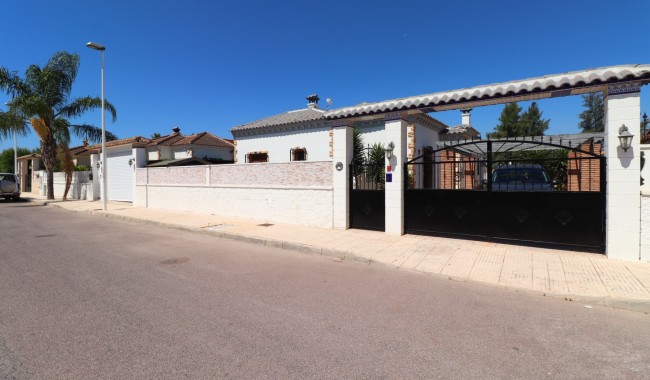Brukt - Villa - Formentera del Segura - Fincas de La Vega