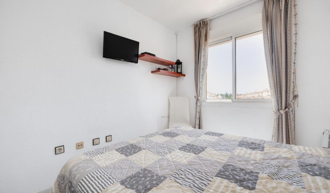 Resale - Apartment - Torrevieja - Carrefour