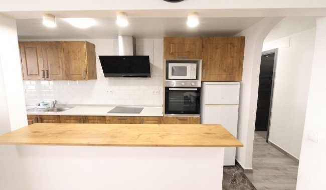 Resale - Apartment - Torrevieja - Centro